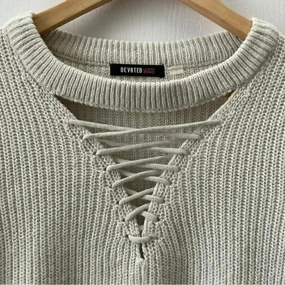 Devoted Sweater Lace Front Keyhole Neckline High Low Hem Light Beige Small - Picture 8 of 16